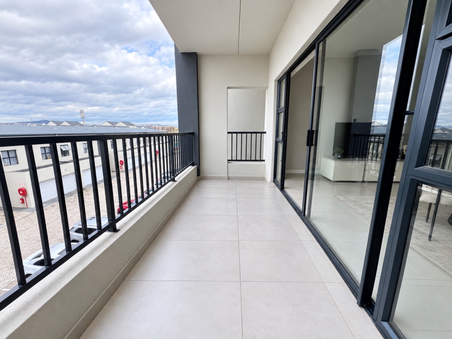 To Let 3 Bedroom Property for Rent in Sandown Western Cape